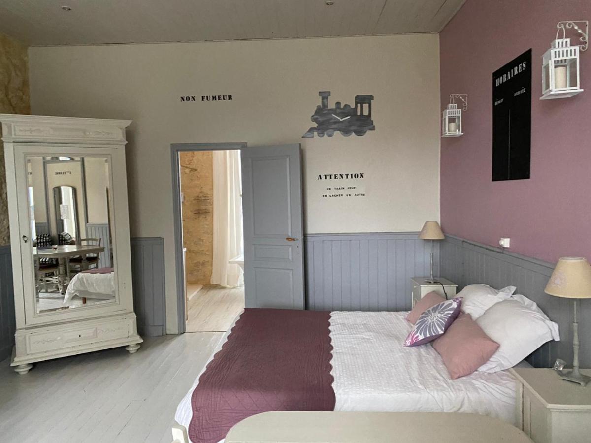 Bed and Breakfast La Gare Des Reves à Gondrin Extérieur photo