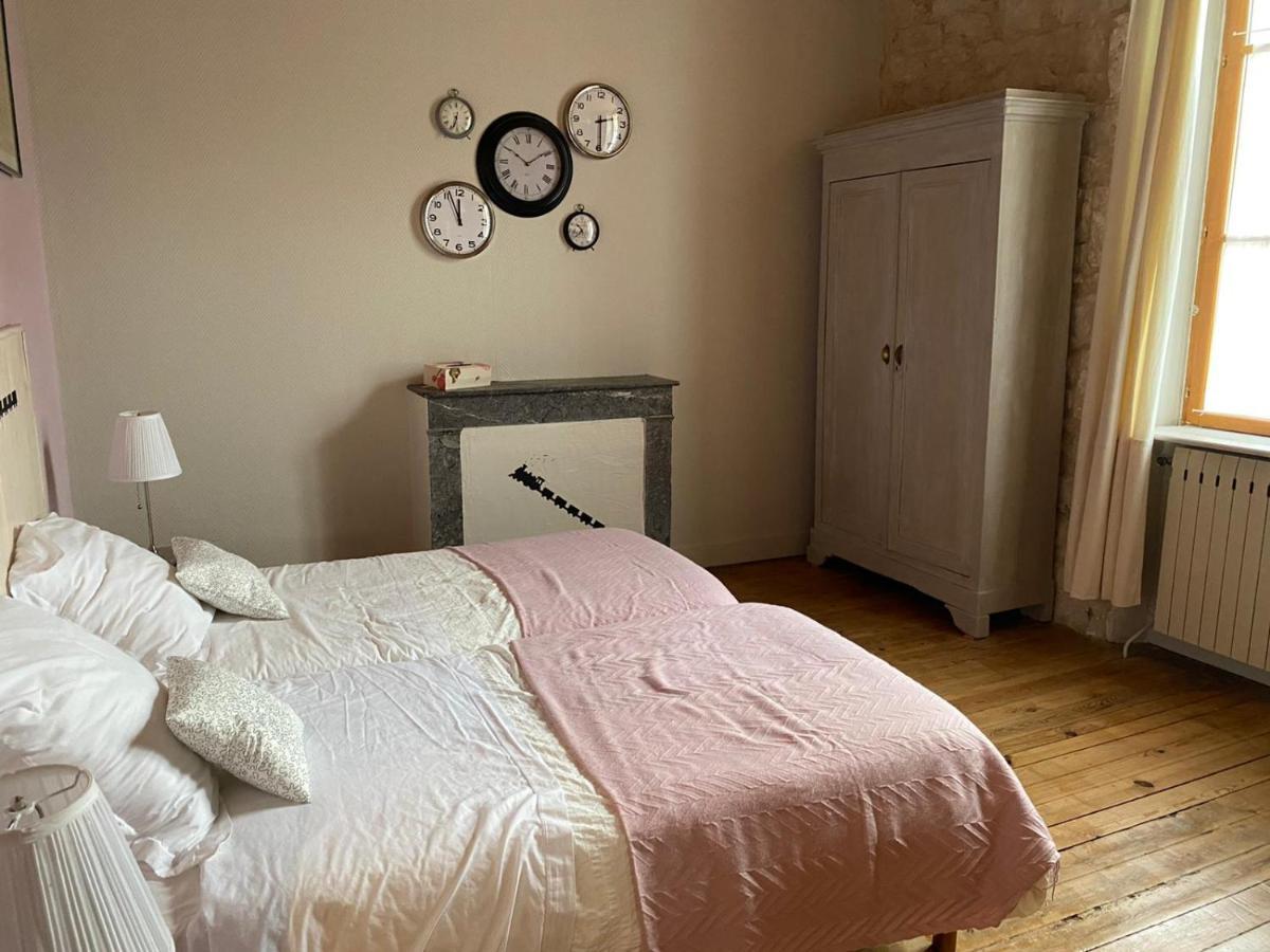 Bed and Breakfast La Gare Des Reves à Gondrin Extérieur photo